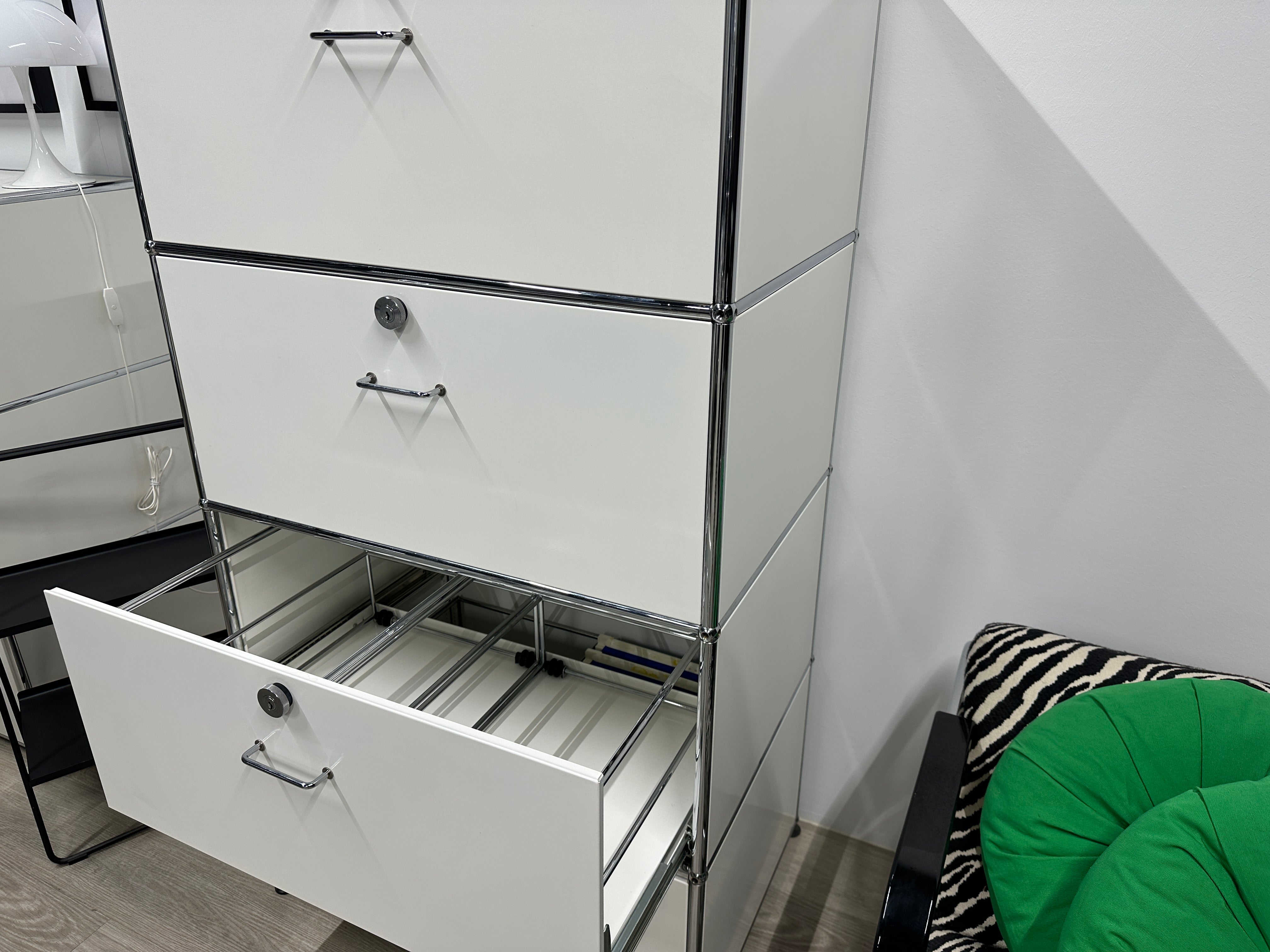USM Haller Sideboard, 50 cm Tiefe, 1 Breit / 4 Hoch / 4 Ausziehtüren, sale