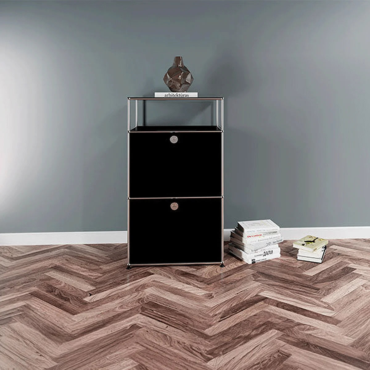 USM Haller Sideboard in Schwarz mit zwei Klapptüren, eleganter Akzent im modernen Interieur