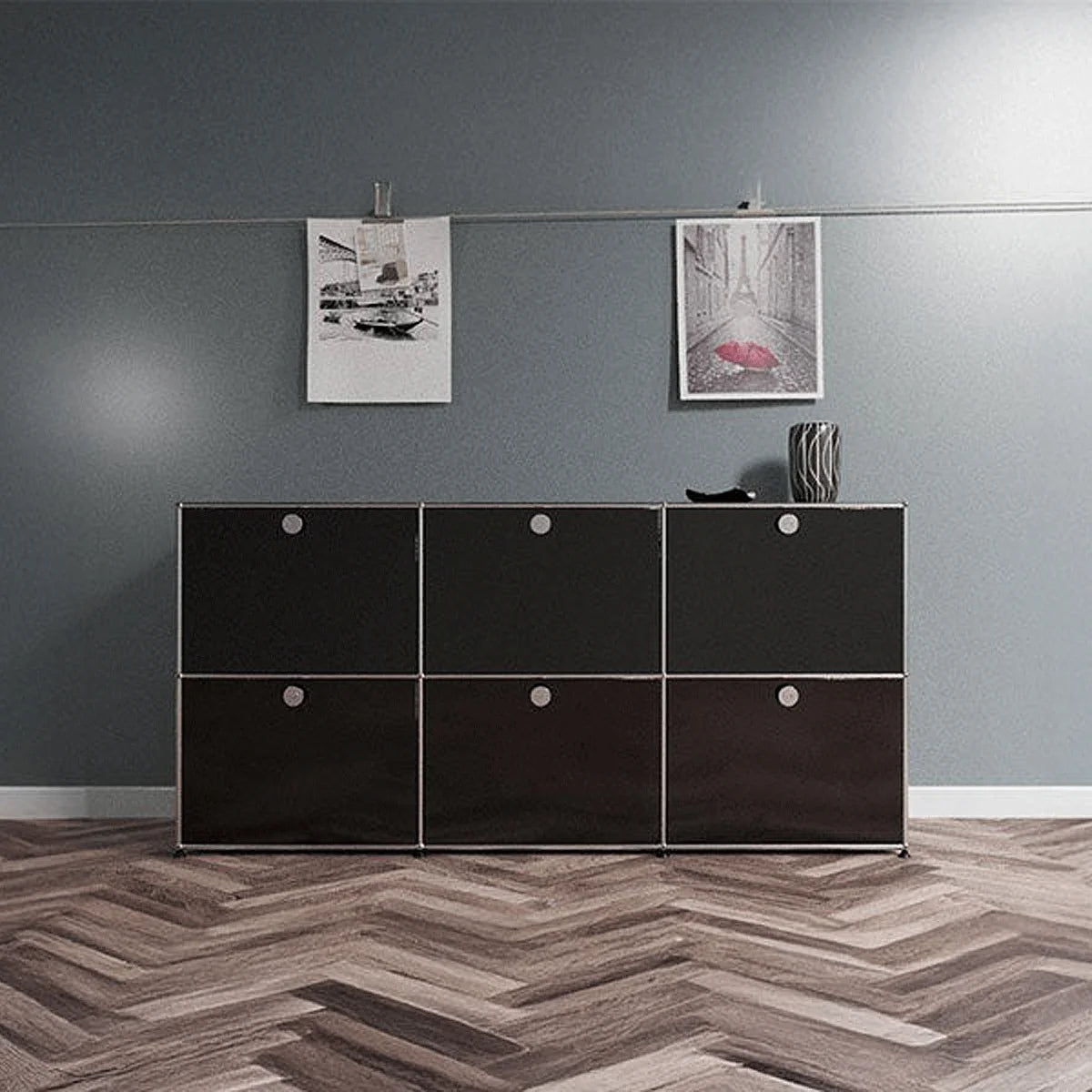 USM Haller Sideboard in Schwarz mit sechs Klapptüren für stilvolle Aufbewahrung