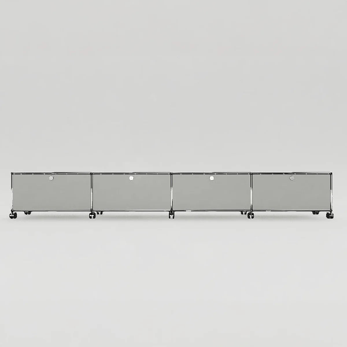 USM Haller Lowboard in Lichtgrau, vier Klapptüren auf Rollen, Maß 300×35×37 cm, Frontansicht