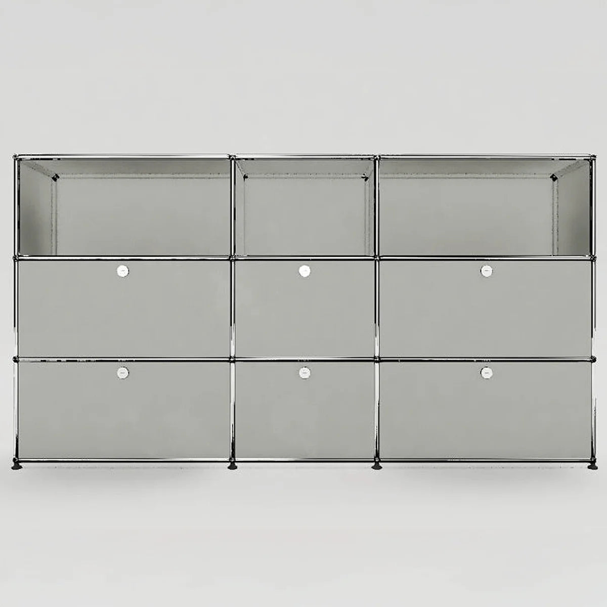 USM Haller Highboard 3x3 in Lichtgrau – Frontansicht mit drei offenen oberen Fächern und 6 Klapptüren