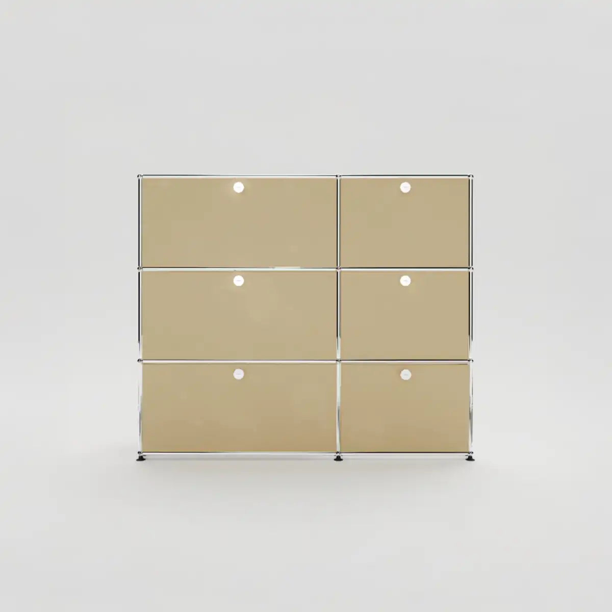 Beiges USM Haller Sideboard mit eleganter, geschlossener Front und langlebiger Qualität
