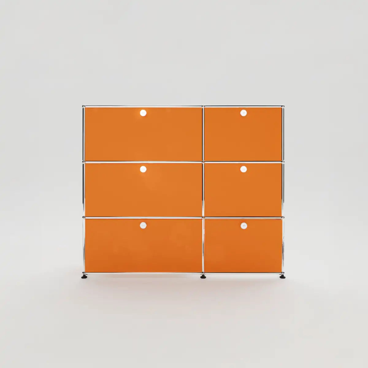 USM Haller Sideboard in Orange, modularer Klassiker mit sechs Klapptueren für Büro oder Wohnzimmer