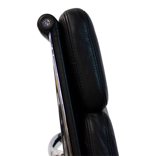 Vitra Charles& Ray Eames Softpad Chair EA 222 Detailaufnahme seitlich