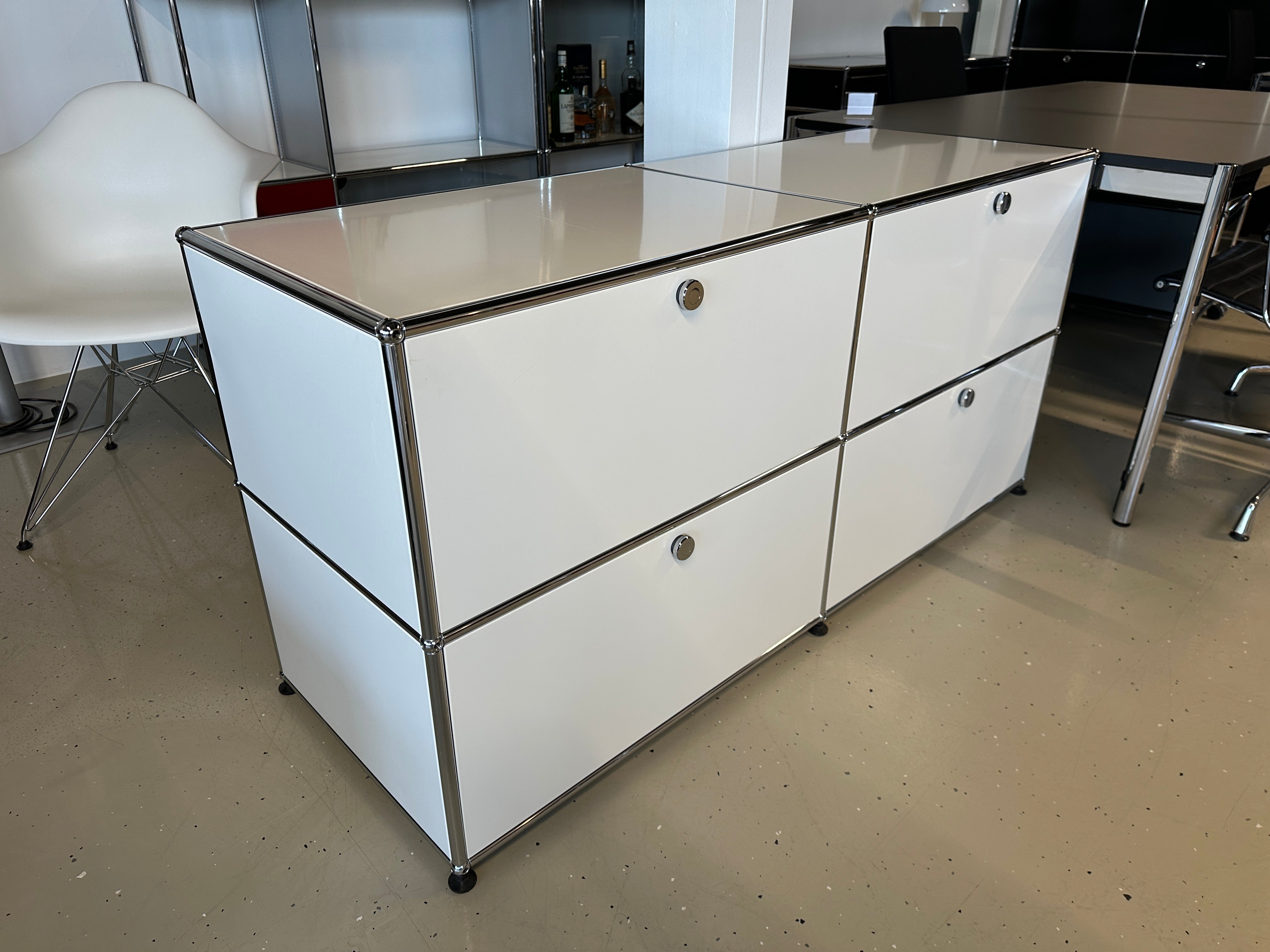 USM Haller Sideboard, 50 cm Tiefe, 2 Breit / 2 Hoch / 4 Klapptüren, sale