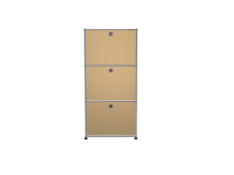 USM Haller Sideboard in der Farbe beige in einer Studioaufnahme