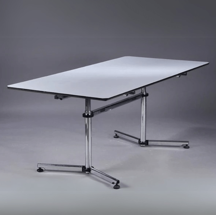 USM Kitos Tisch 150x75 cm, Kunstharz, Perlgrau