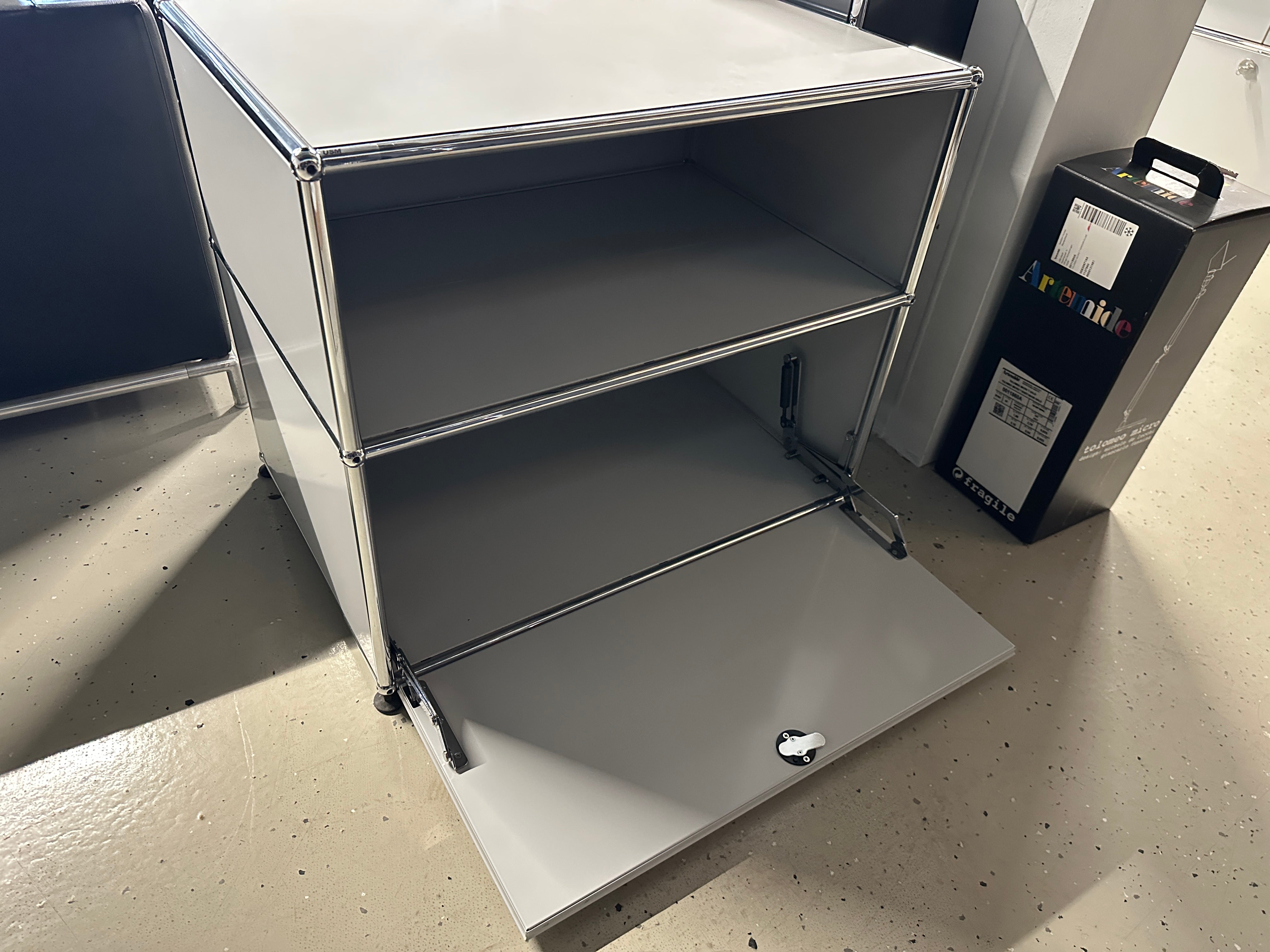 USM Haller Sideboard lichtgrau, sale
