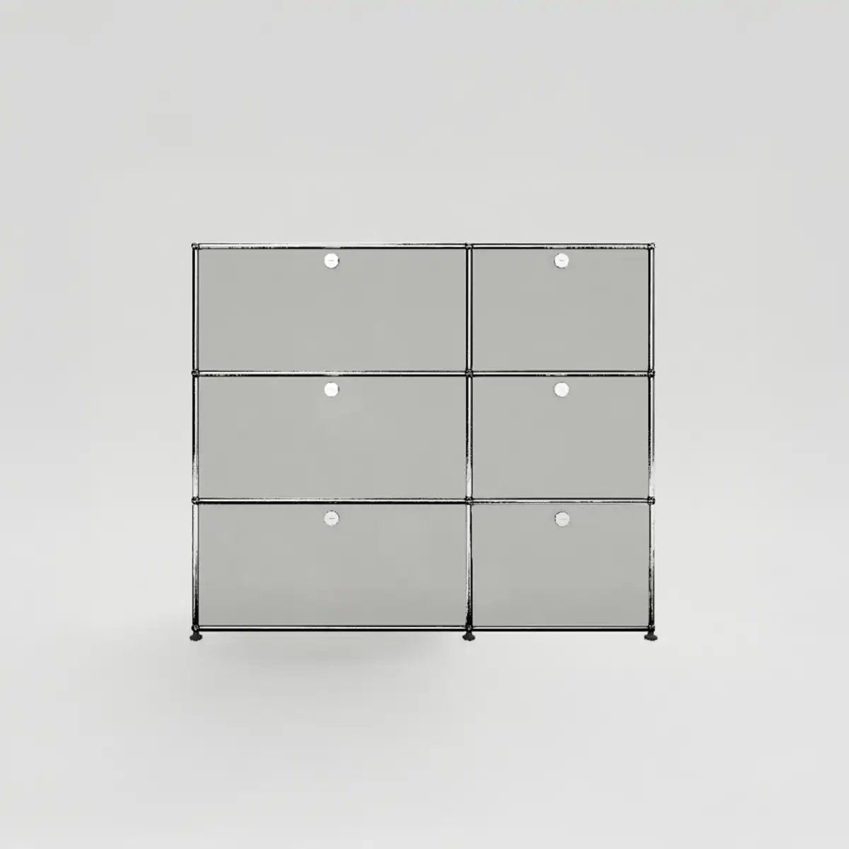 USM Haller Sideboard Studioaufnahme vor weißen Hintergrund mit 4 Klapptüren
