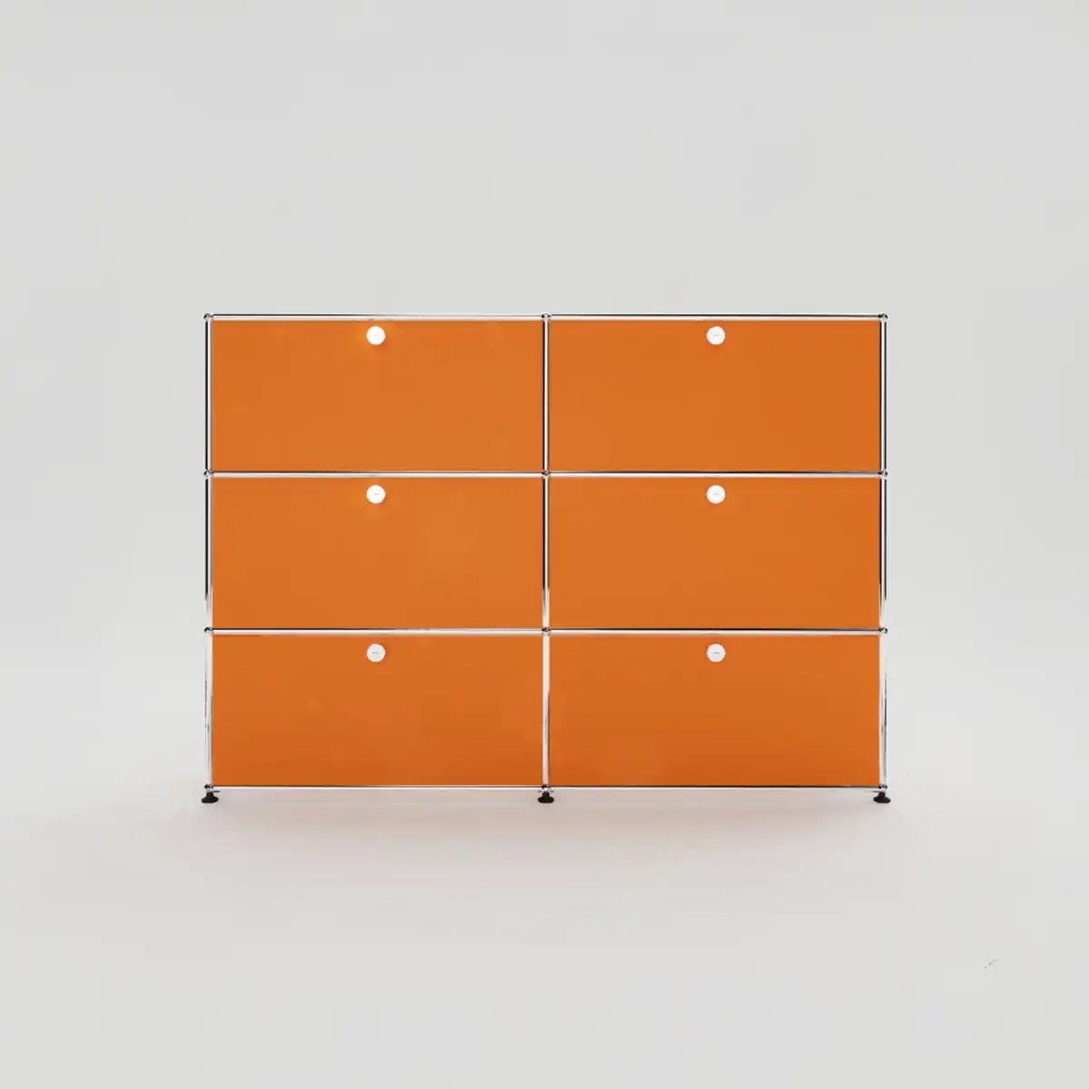 USM Haller Sideboard in Orange Studiobild