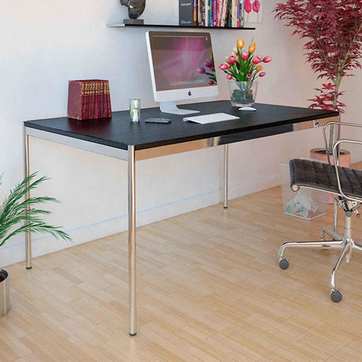 USM Haller Tisch 175x75 cm, Eiche Furniert, schwarz