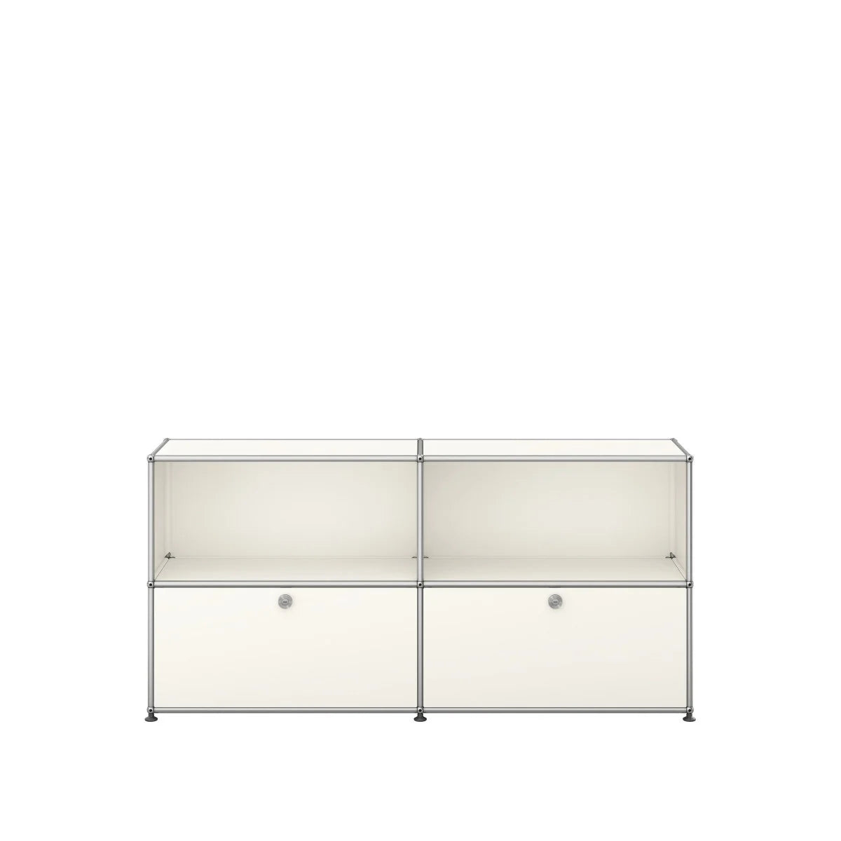 USM Sideboard in weiß Studioaufnahme
