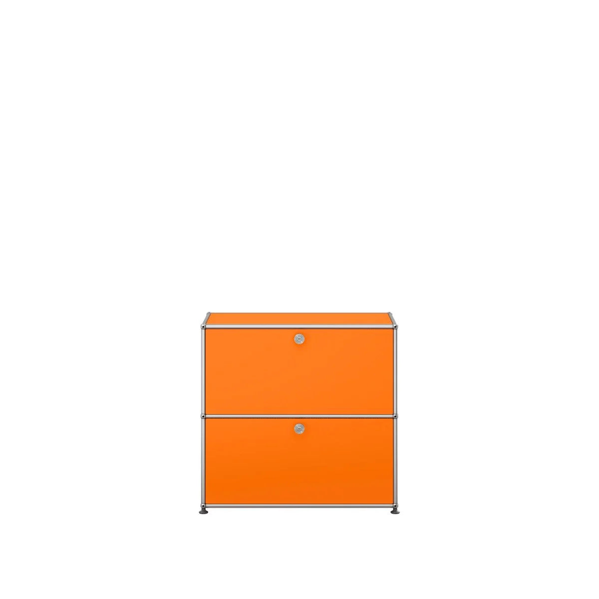 USM Haller Sideboard in Reinorange – kompakte Lösung für sichtfreie Aufbewahrung im Homeoffice