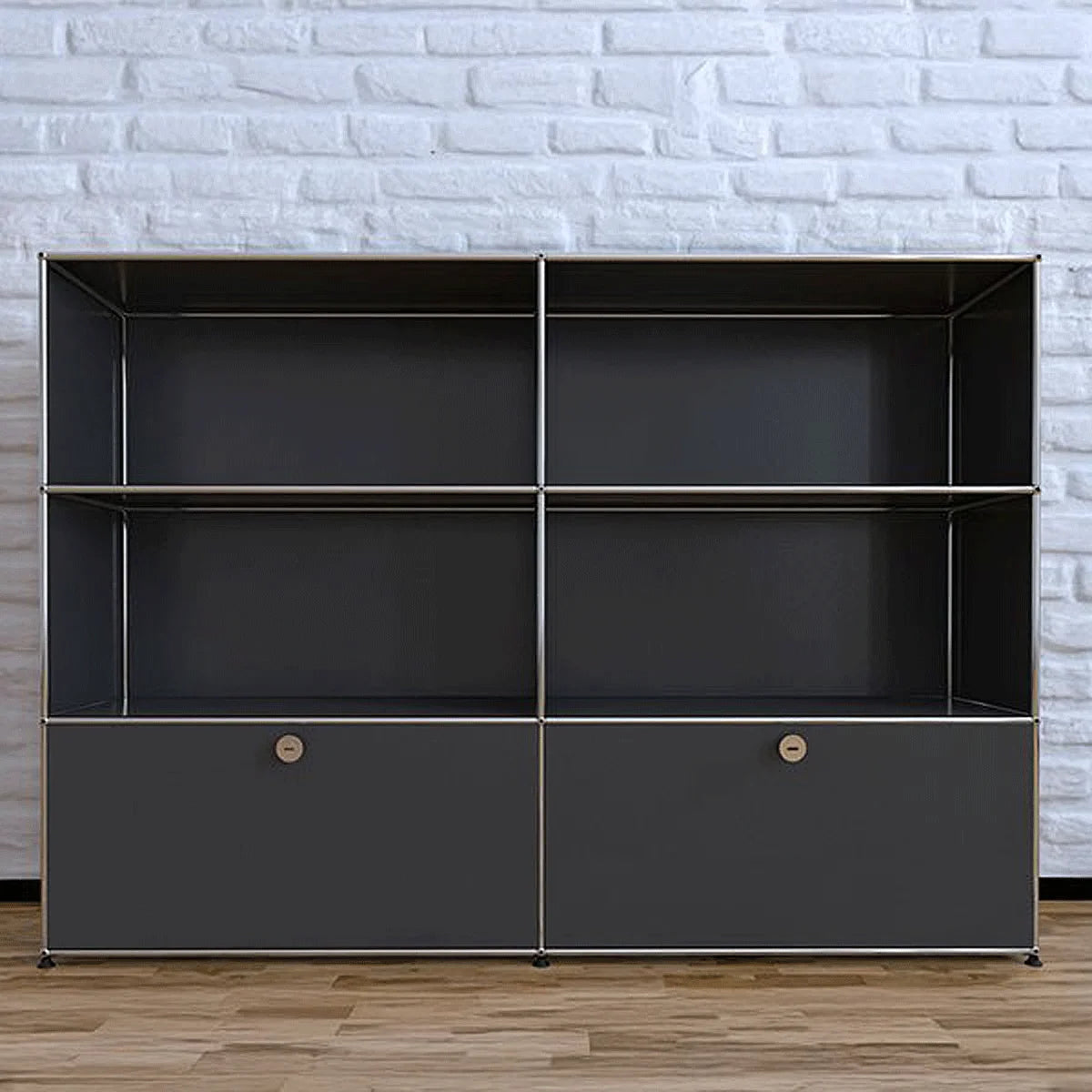 USM Haller Sideboard in Anthrazit mit zwei Klapptüren und offenen Fächern