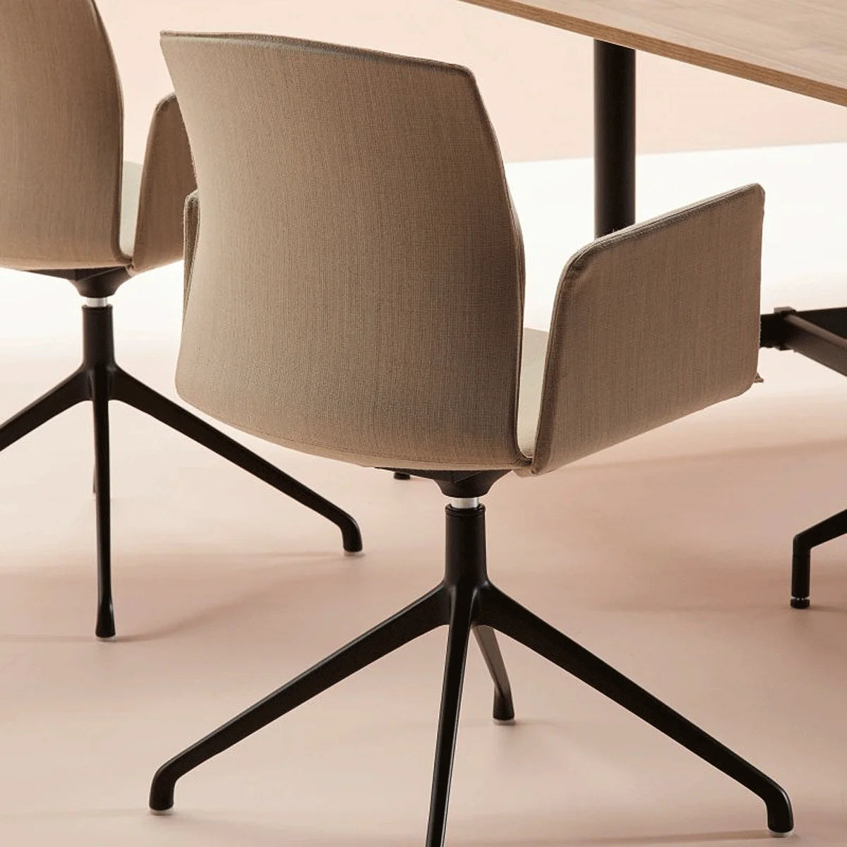 Kabi Armchair Swivel