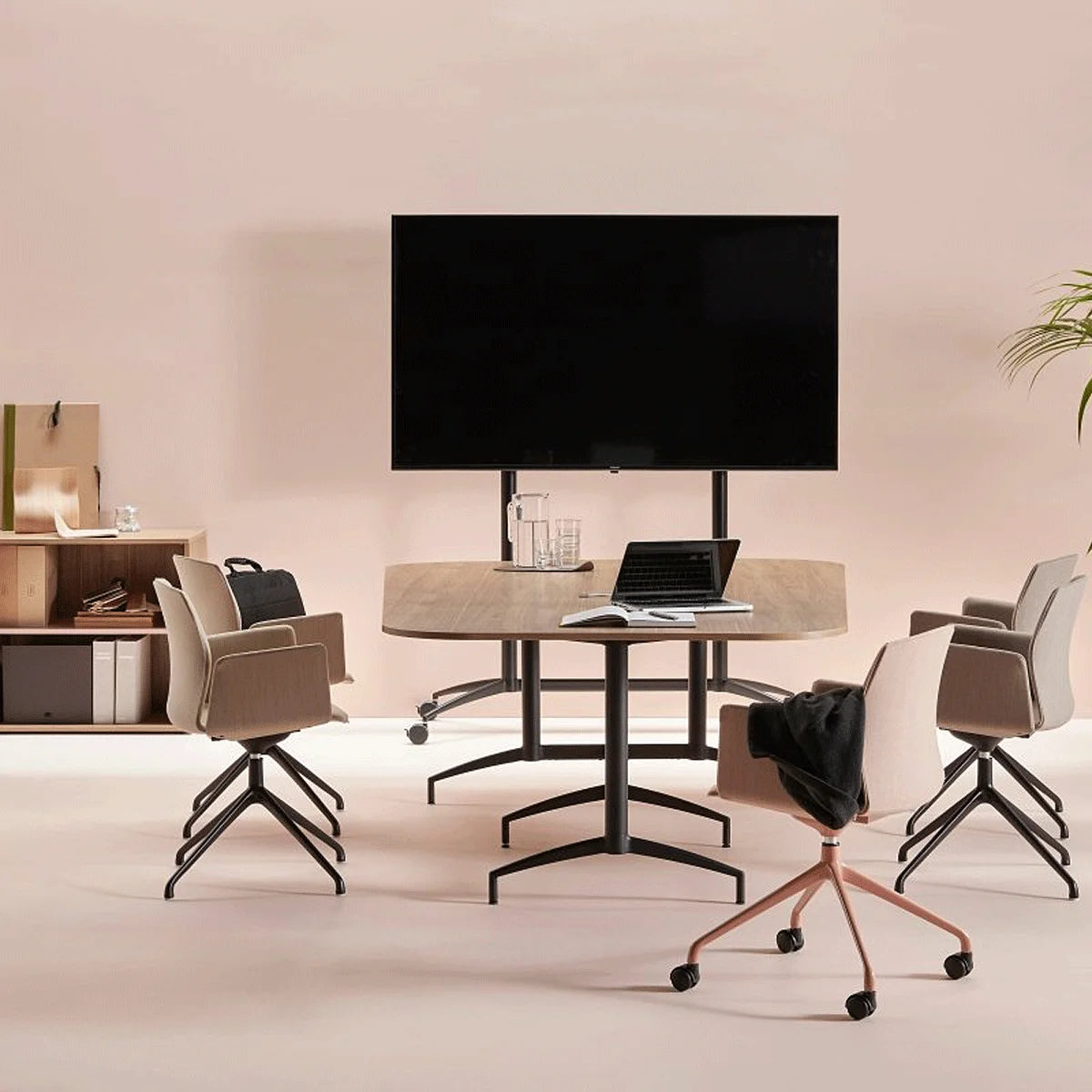 Kabi Armchair Swivel
