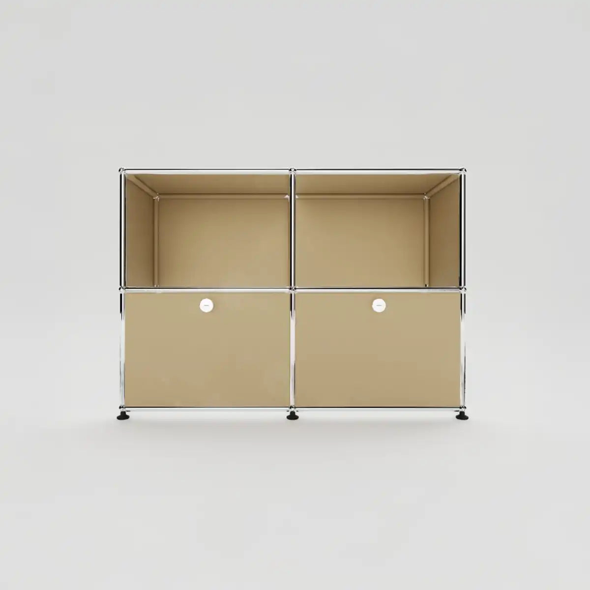 Beiges USM Haller Sideboard mit 2 Klapptüren und minimalistischer Optik