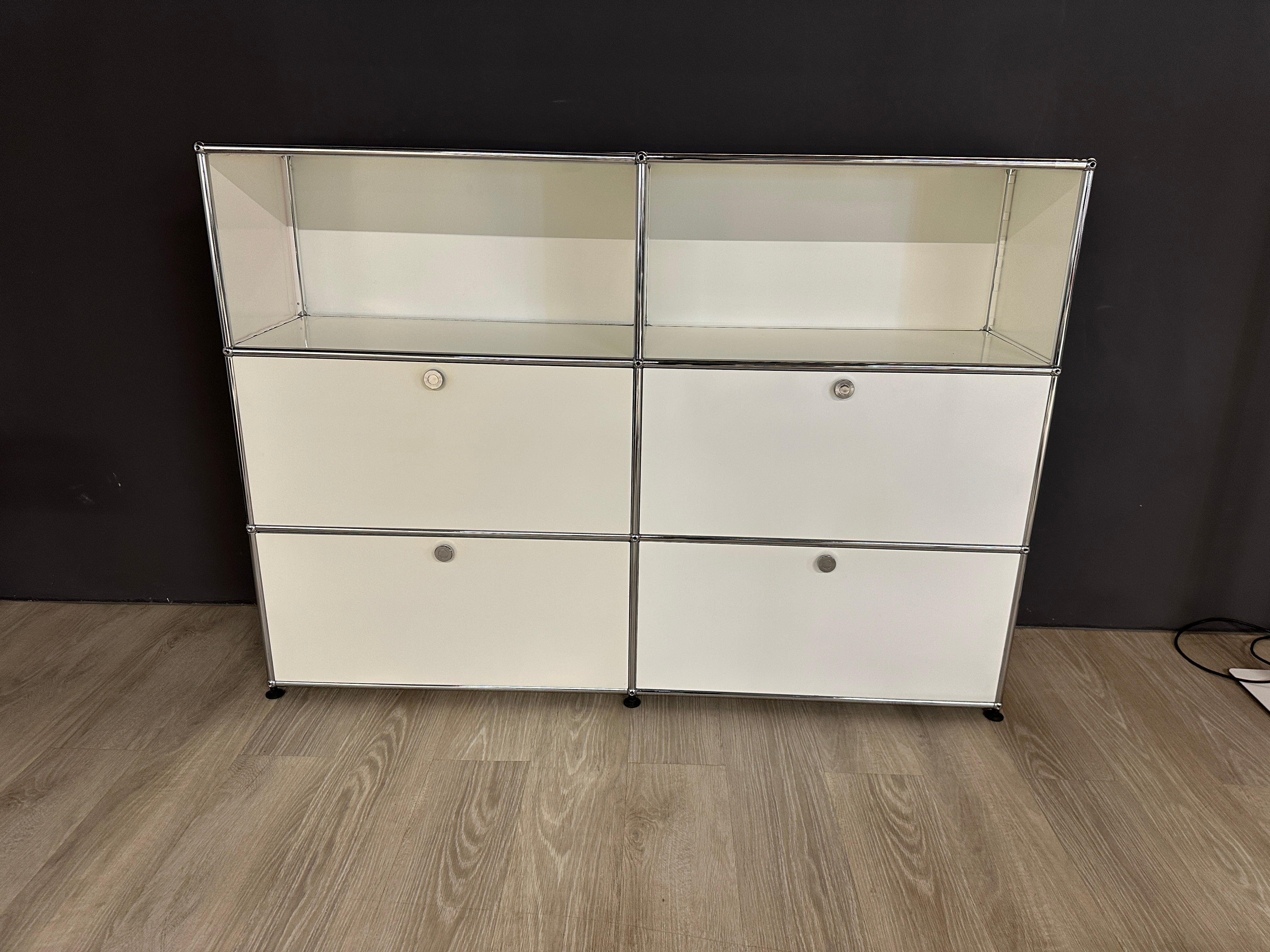 USM Haller Sideboard 2 Breit / 3 Hoch / 4 Klapptüren, sale