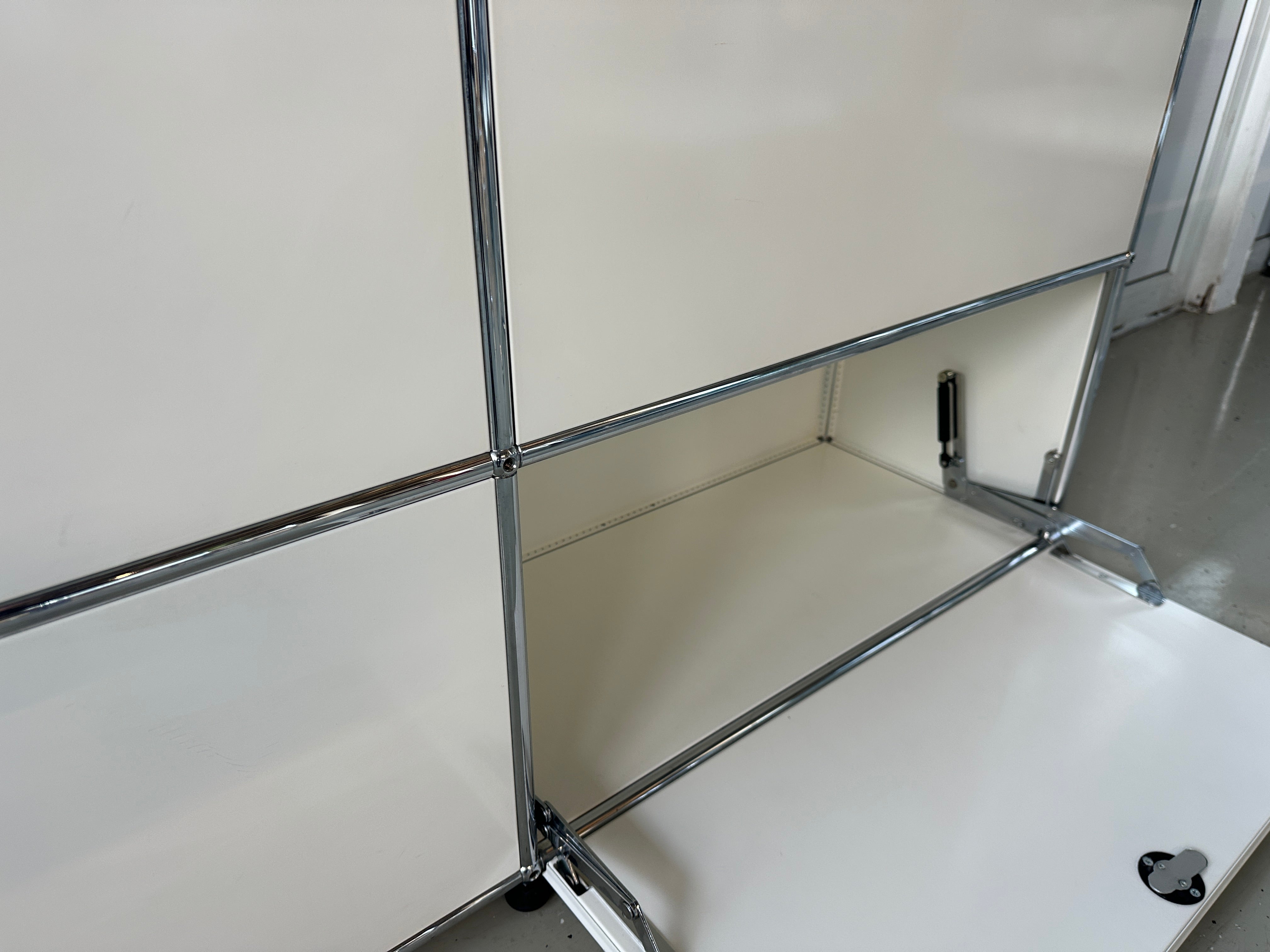 USM Haller Sideboard 3 Breit / 2 Hoch / 6 Klapptüren, sale