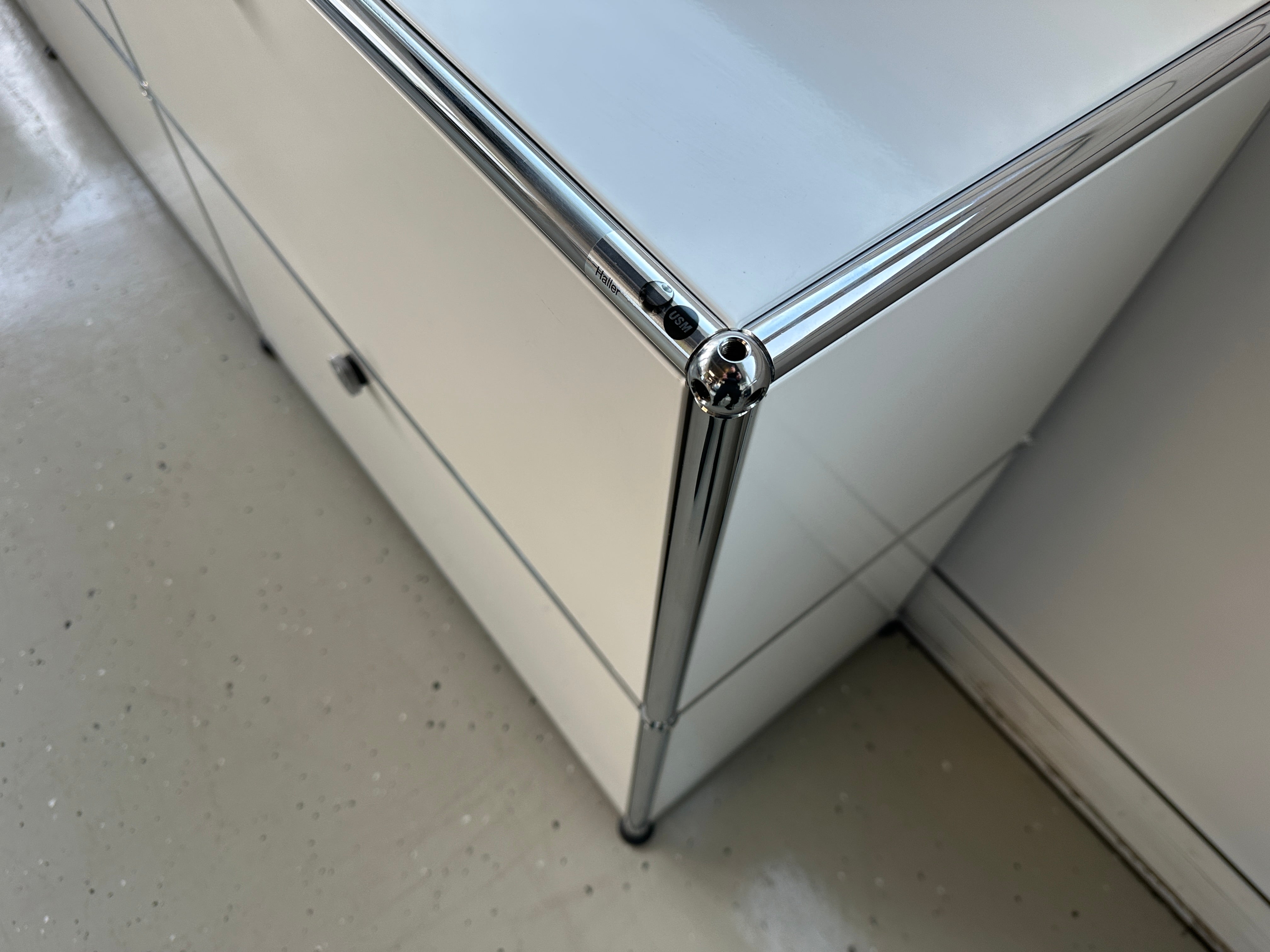 USM Haller Sideboard 3 Breit / 2 Hoch / 6 Klapptüren, sale