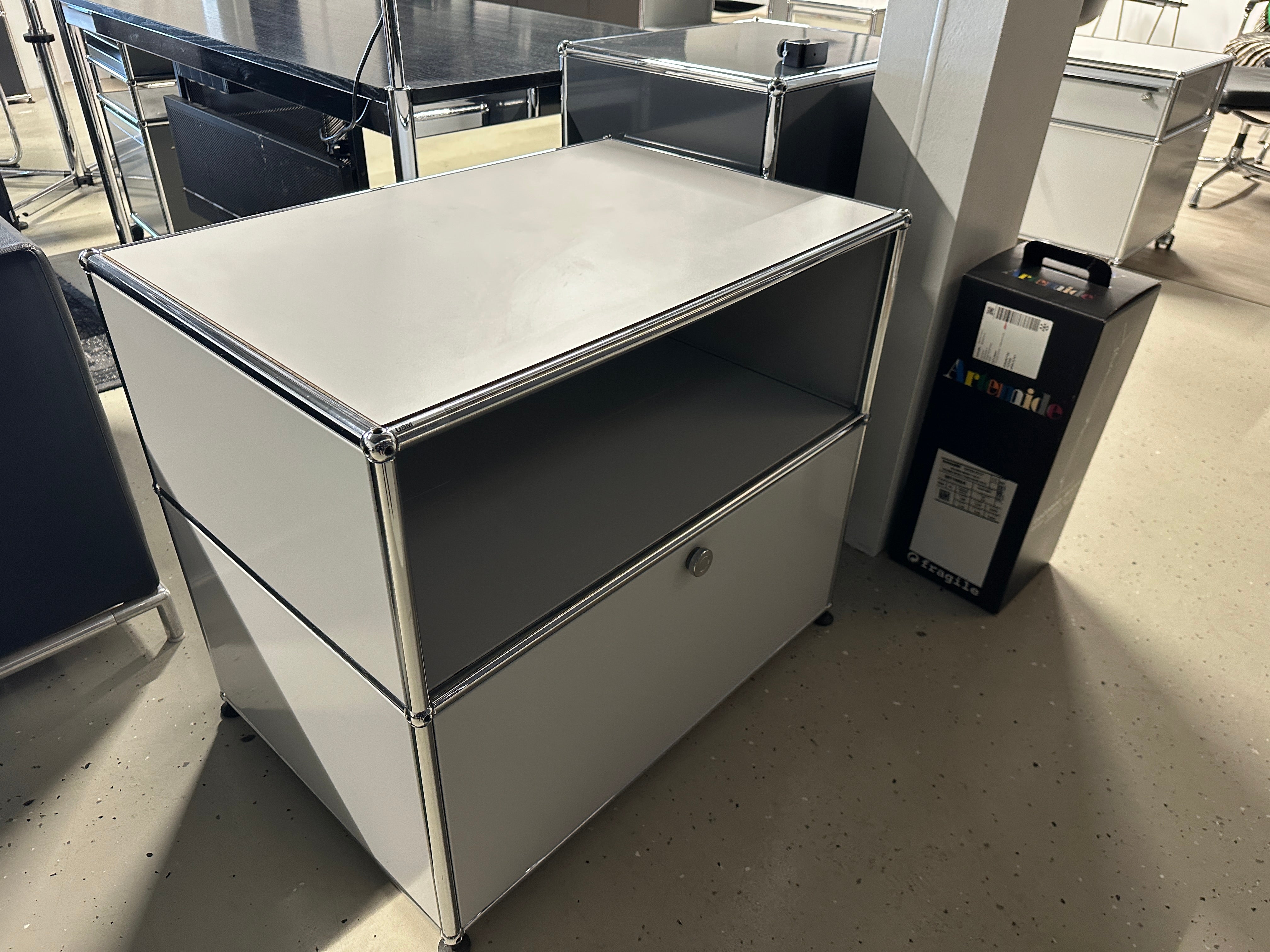 USM Haller Sideboard lichtgrau, sale