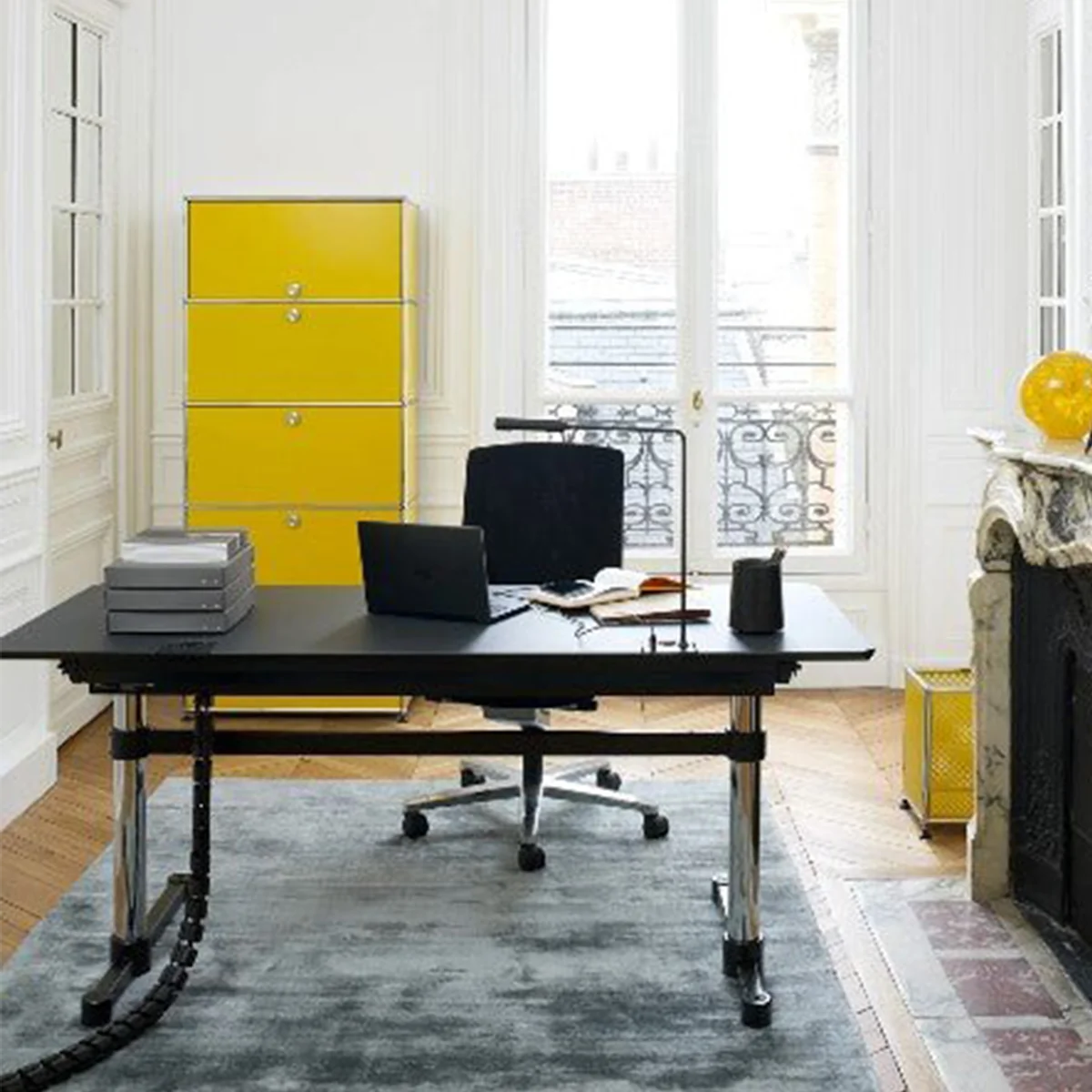 USM Kitos Tisch 175x75 cm, Kunstharz, Perlgrau