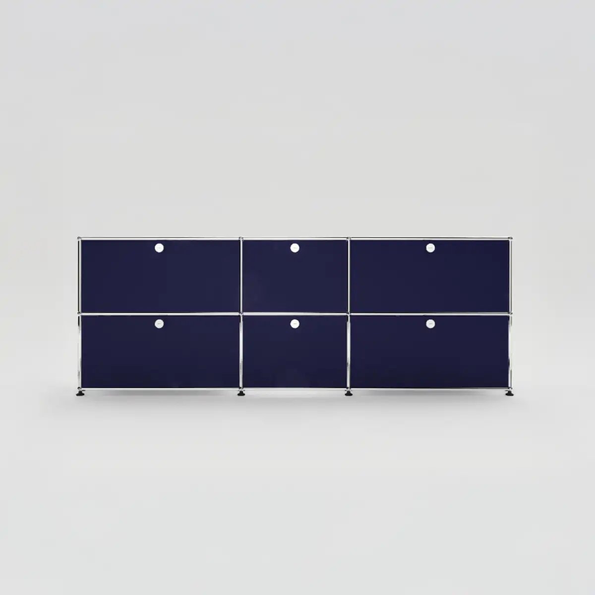 USM Haller Sideboard in Stahlblau Fotoaufnahme im Studio