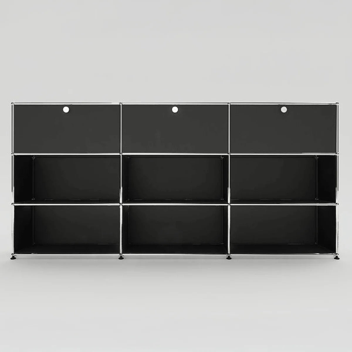 USM Haller Highboard 3×3 in Graphitschwarz mit verchromtem Gestell, obere Reihe mit Klapptüren, Frontansicht.
