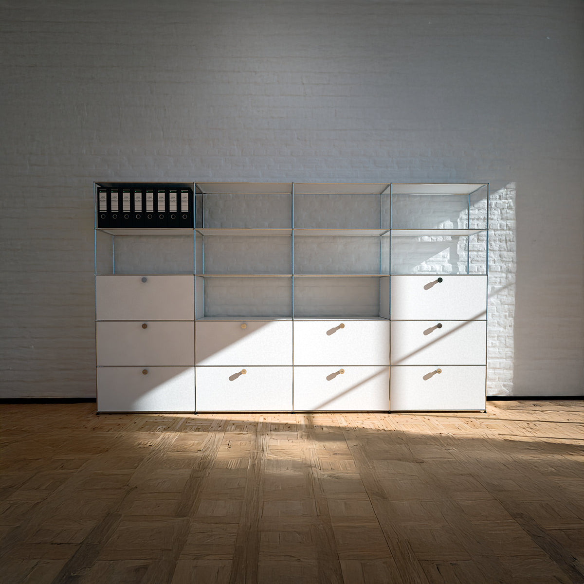 USM Haller Regal 4 Breit / 6 Hoch / 10 Klapptüren