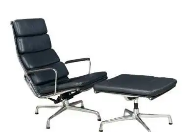 Vitra Charles & Ray Eames Softpad Chair EA 222 Leder schwarz mit EA 223